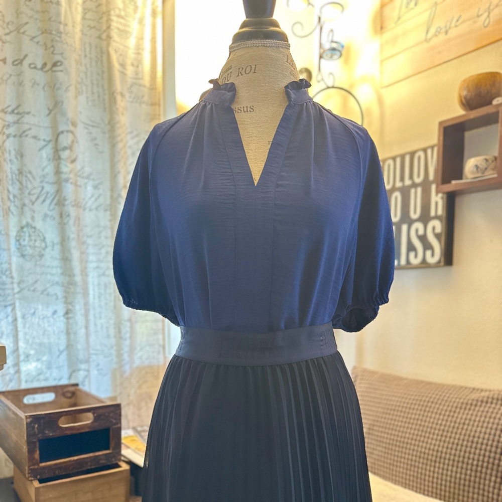 CeCe Midnight Blue puffy short sleeve Top Blouse